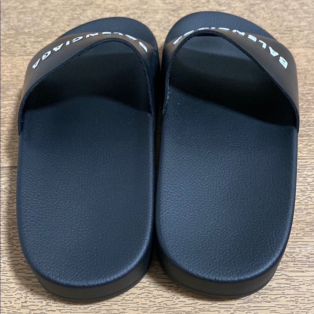 Balenciaga Kids Black Slippers - Picture 3 of 7